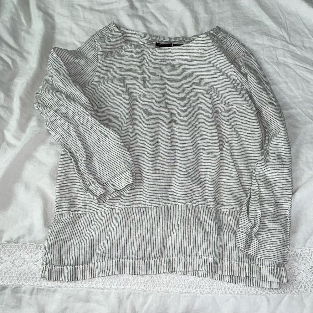 Tahari Women's SMALL 100% Linen Lagenlook Stripe Top Long Sleeve white gray